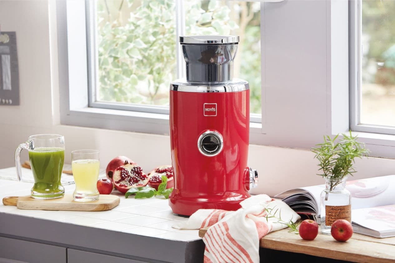 Novis Odšťavňovač VitaJuicer VDE NewGen SX-3 (červená) - náhled 2