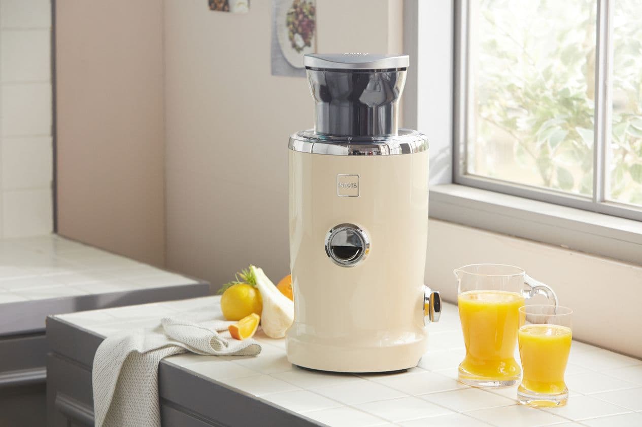 Novis Odšťavňovač VitaJuicer VDE NewGen SX-3 (chromová) - náhled 3