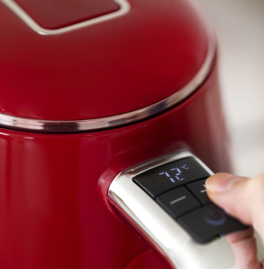 Novis Rychlovarná konvice Kettle KTC1 (černá) - náhled 3